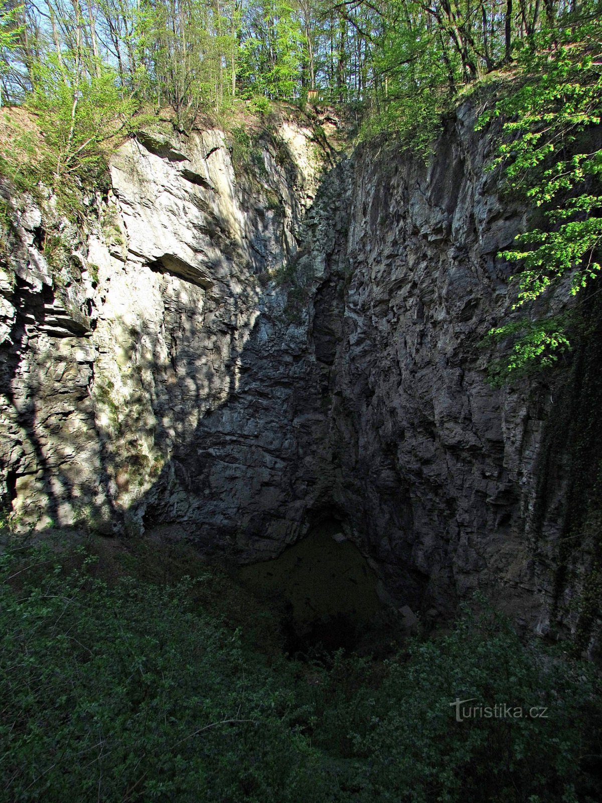 Fenomén Hranické propasti