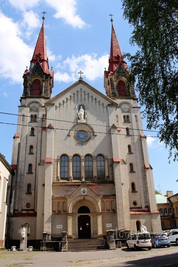 Filipov, pieni basilika Our Lady Help of Christians