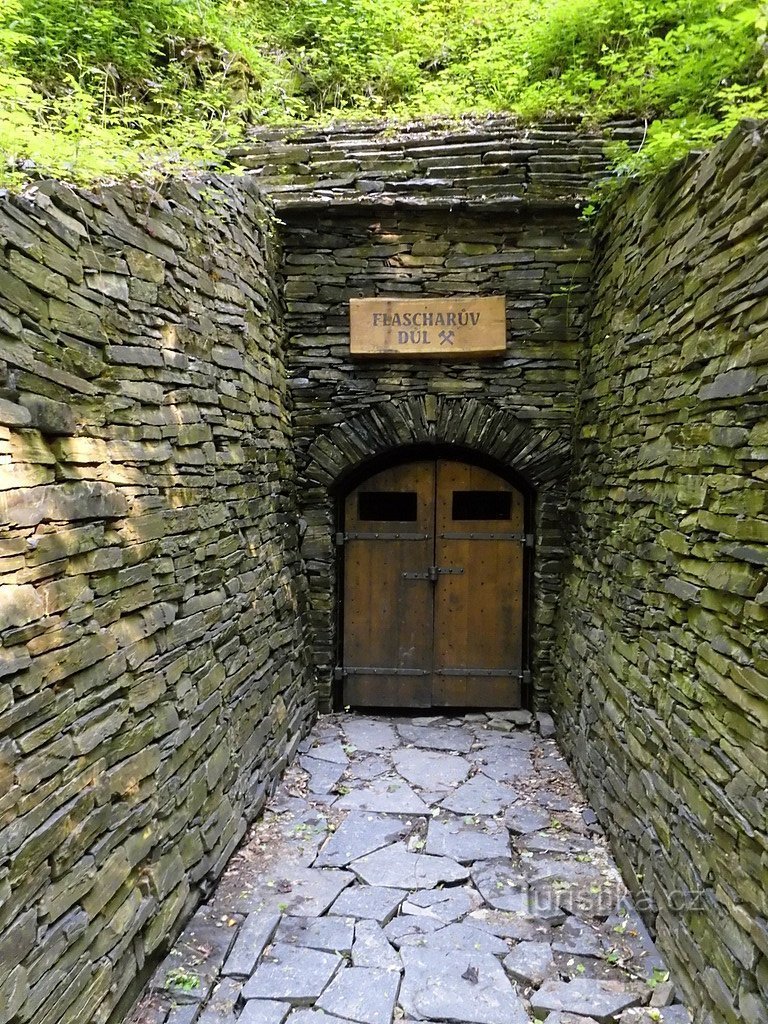 Bergwerk Flaschar in der Nähe der Stadt Odra.