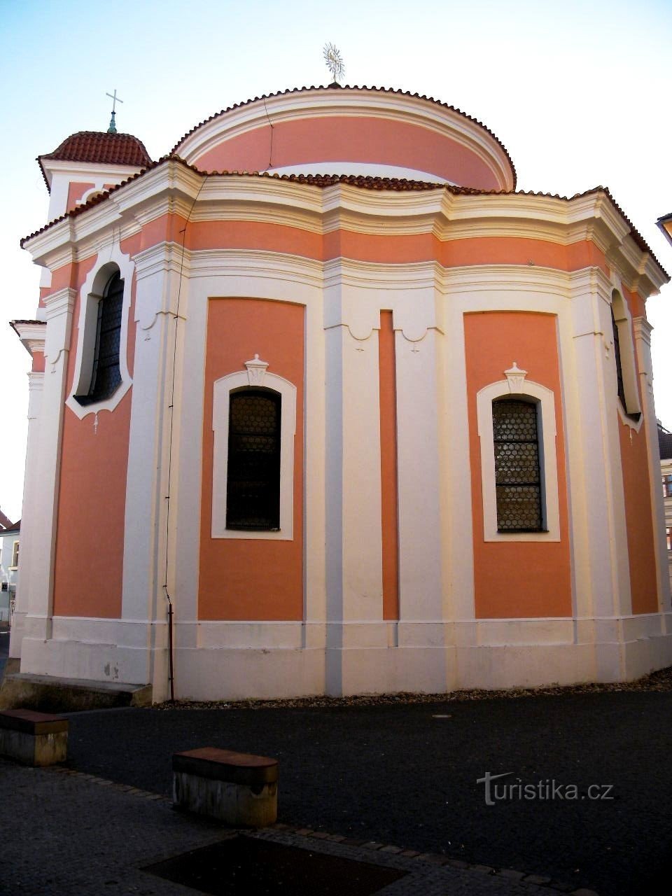 La chapelle de Florian vue de côté