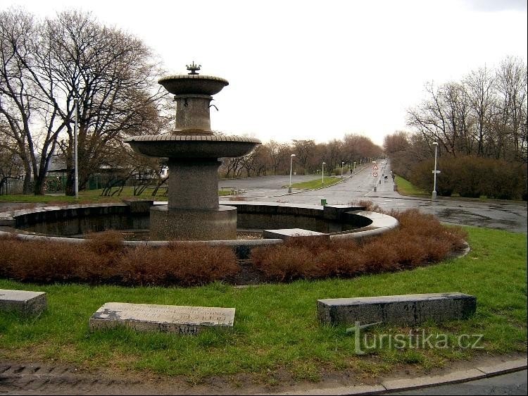 Fountain and park