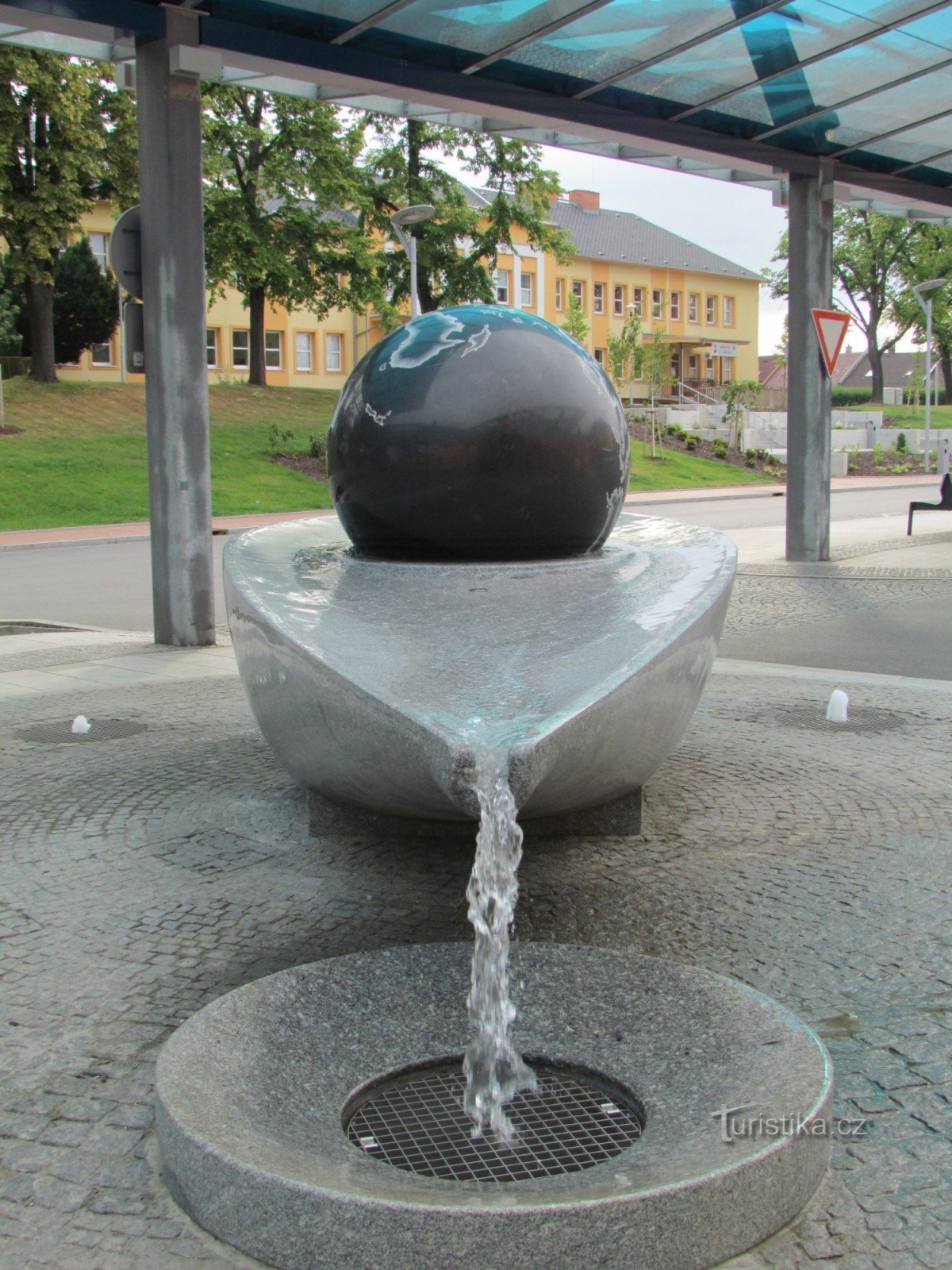 fountain in front of the station