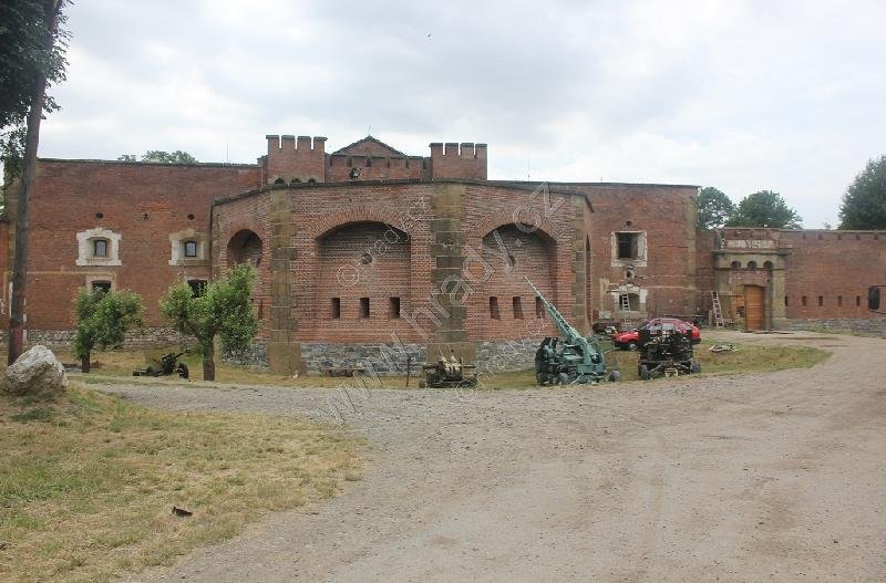 fort XIII