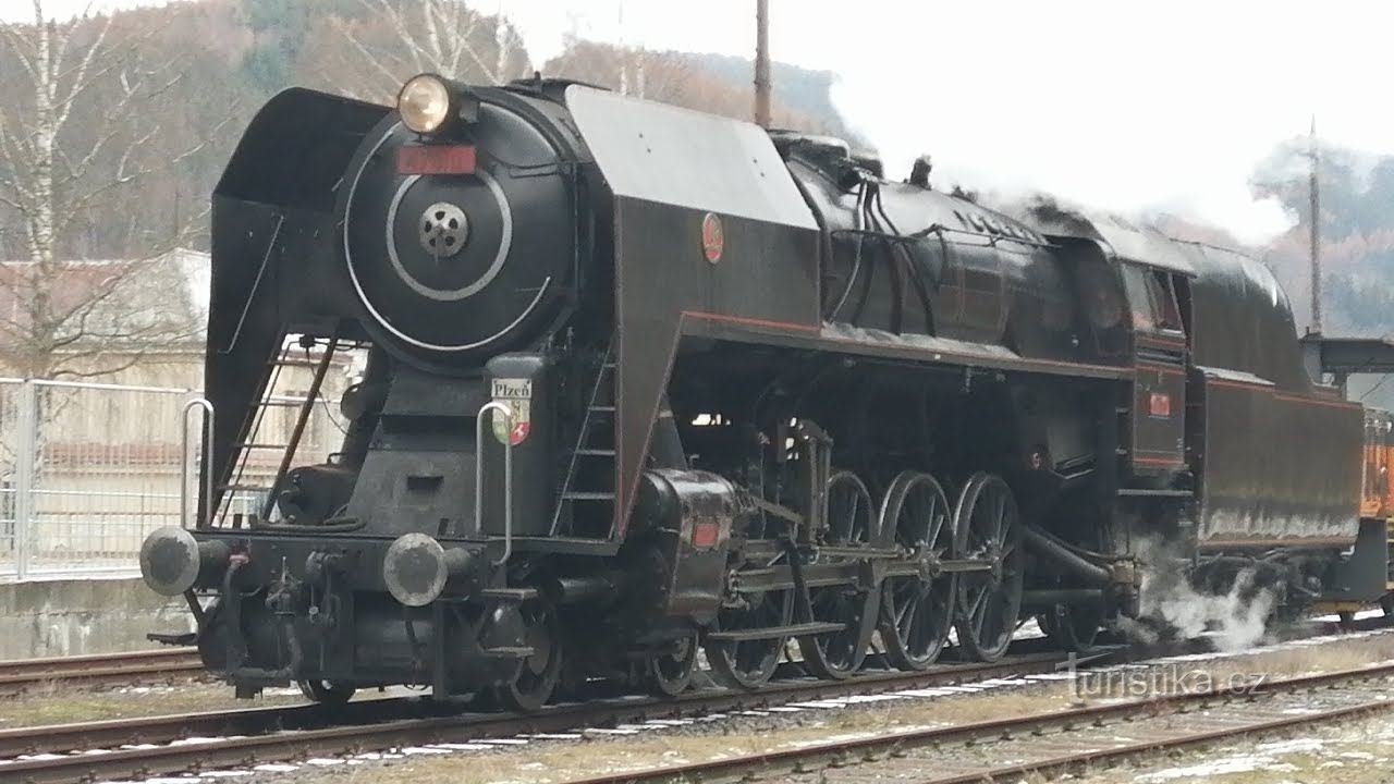 Foto de la locomotora de vapor 475.111, llamada Šlechtična - Sokolov