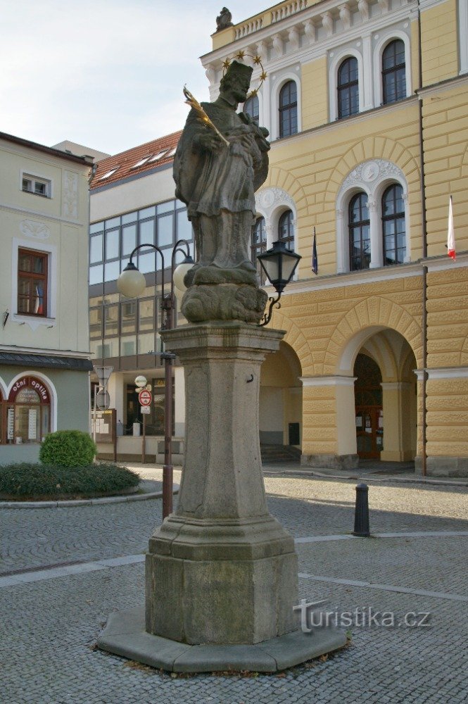 Frenštát pod Radhoštěm - statue de St. Jan Nepomucký