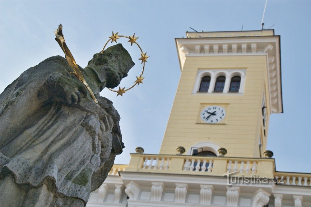 Frenštát pod Radhoštěm - statue of St. Jan Nepomucký