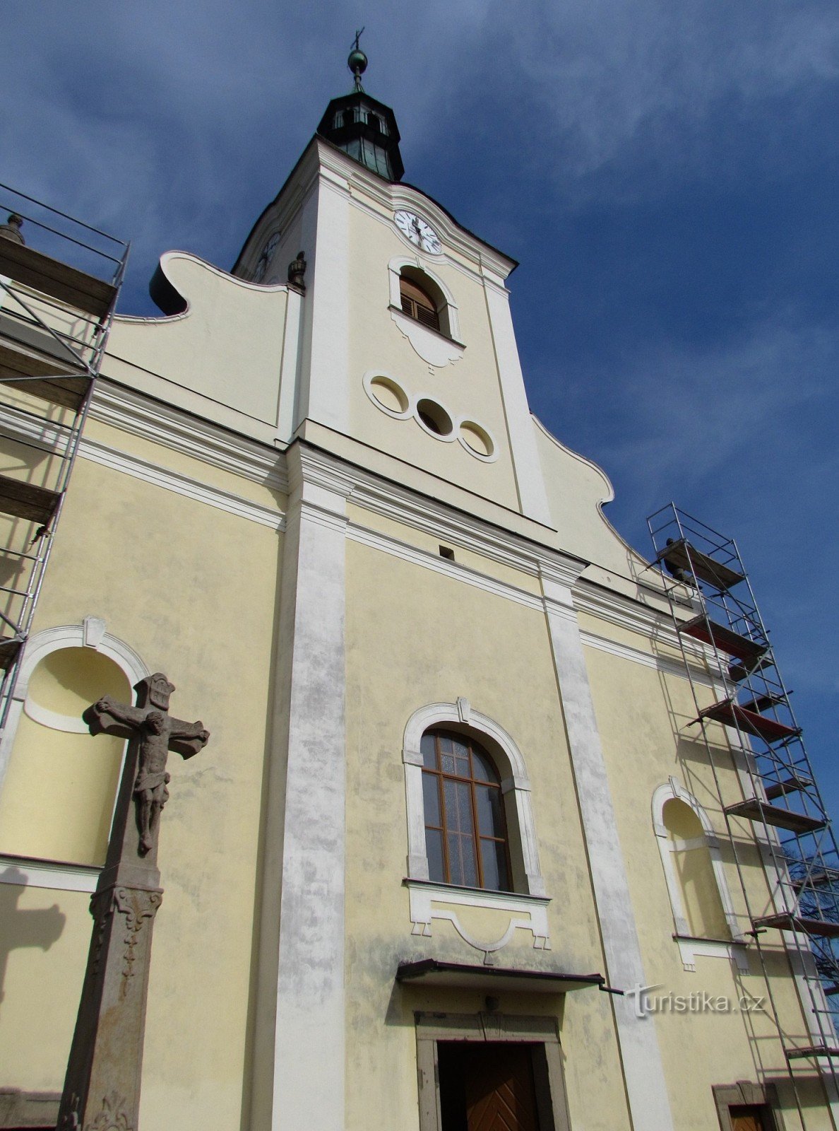Fryšták - iglesia de San Nicolás