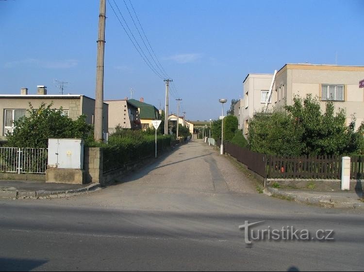 Cruce de Fulnek, dirección Derné