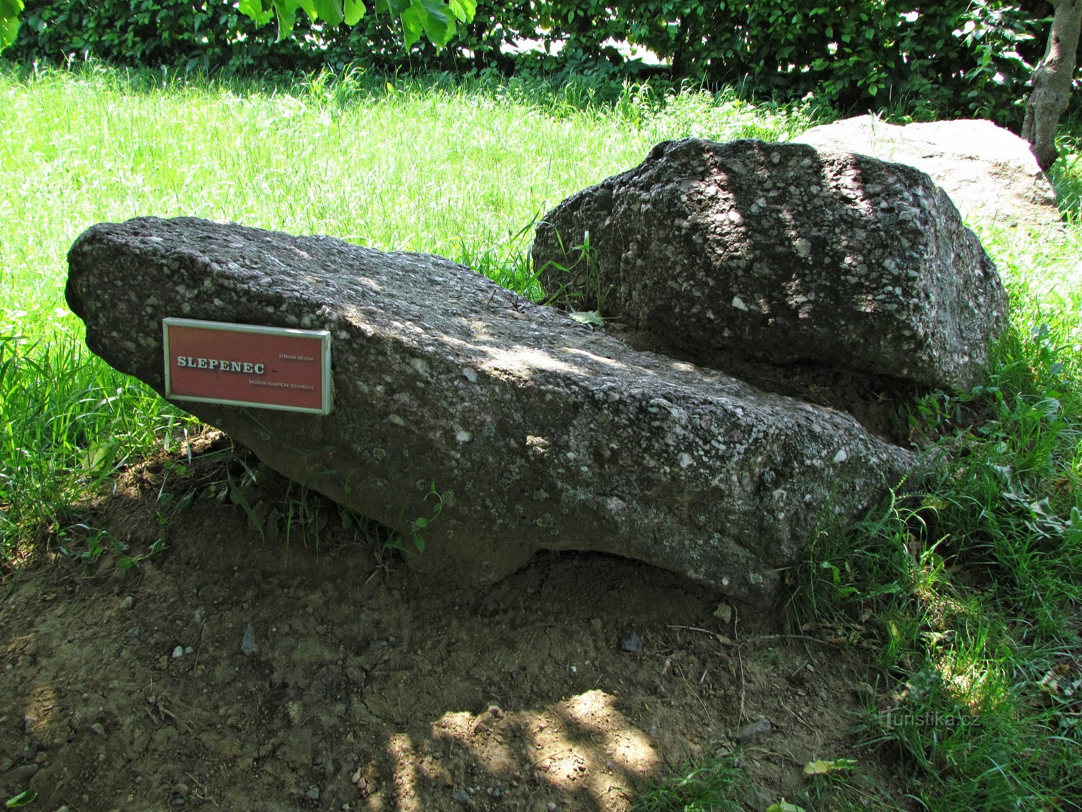 Geoparque no centro de Rudice