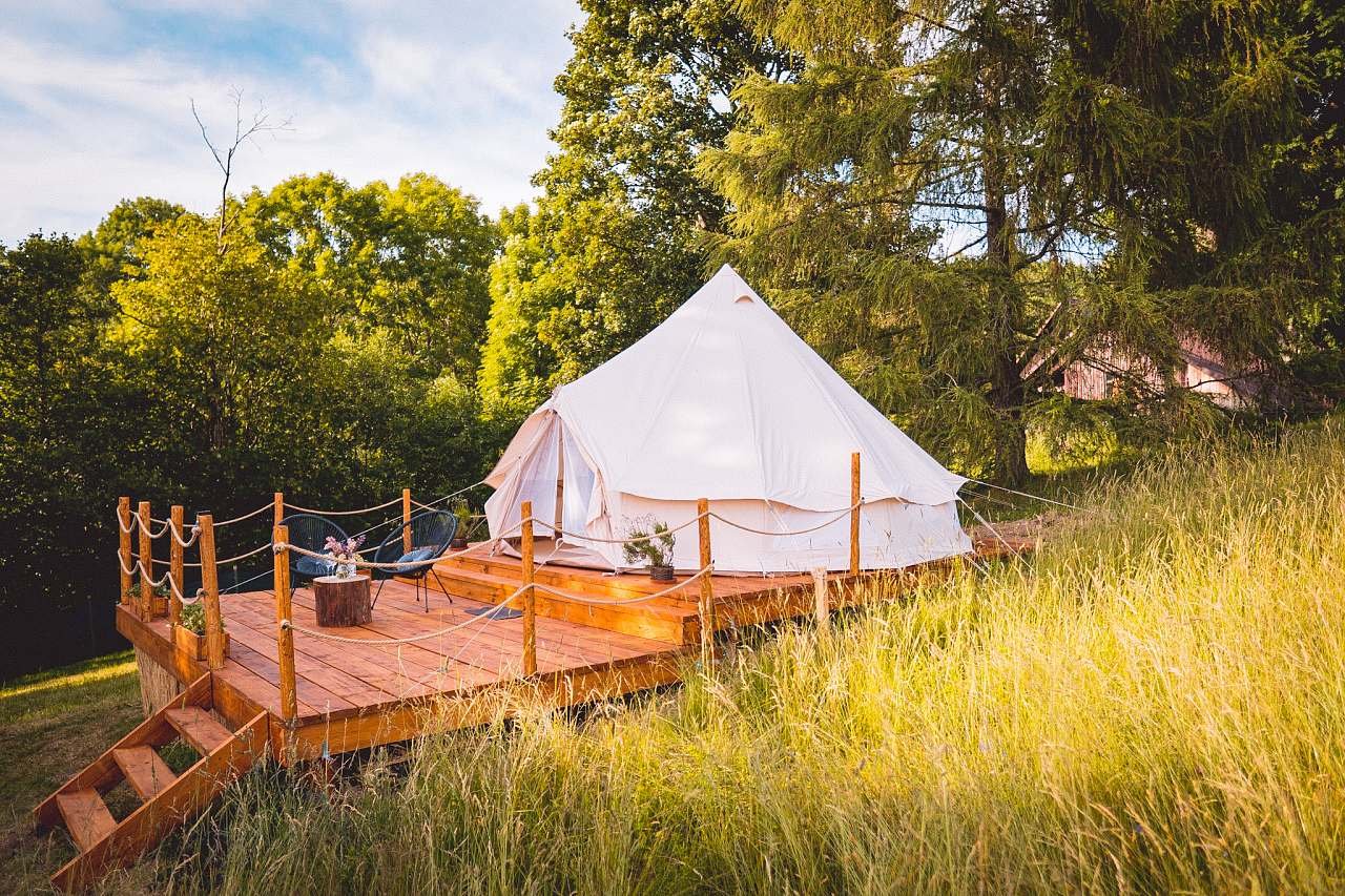 Glamping À la frontière