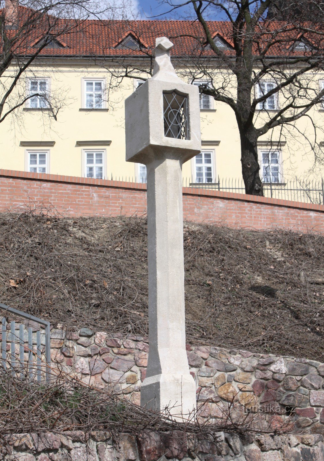 Tormento gótico de Dios en los huertos de Denis