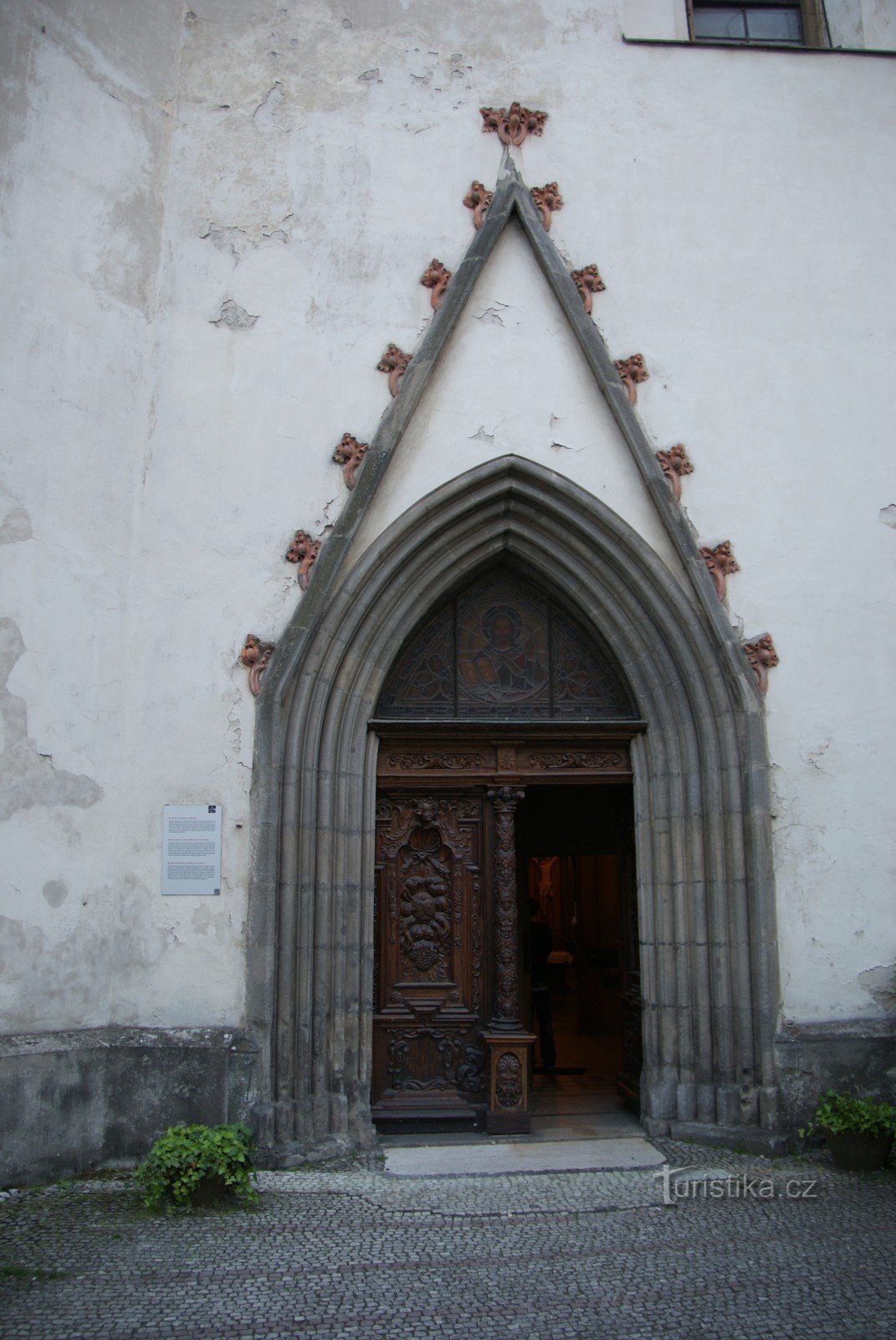 Gótikus portál