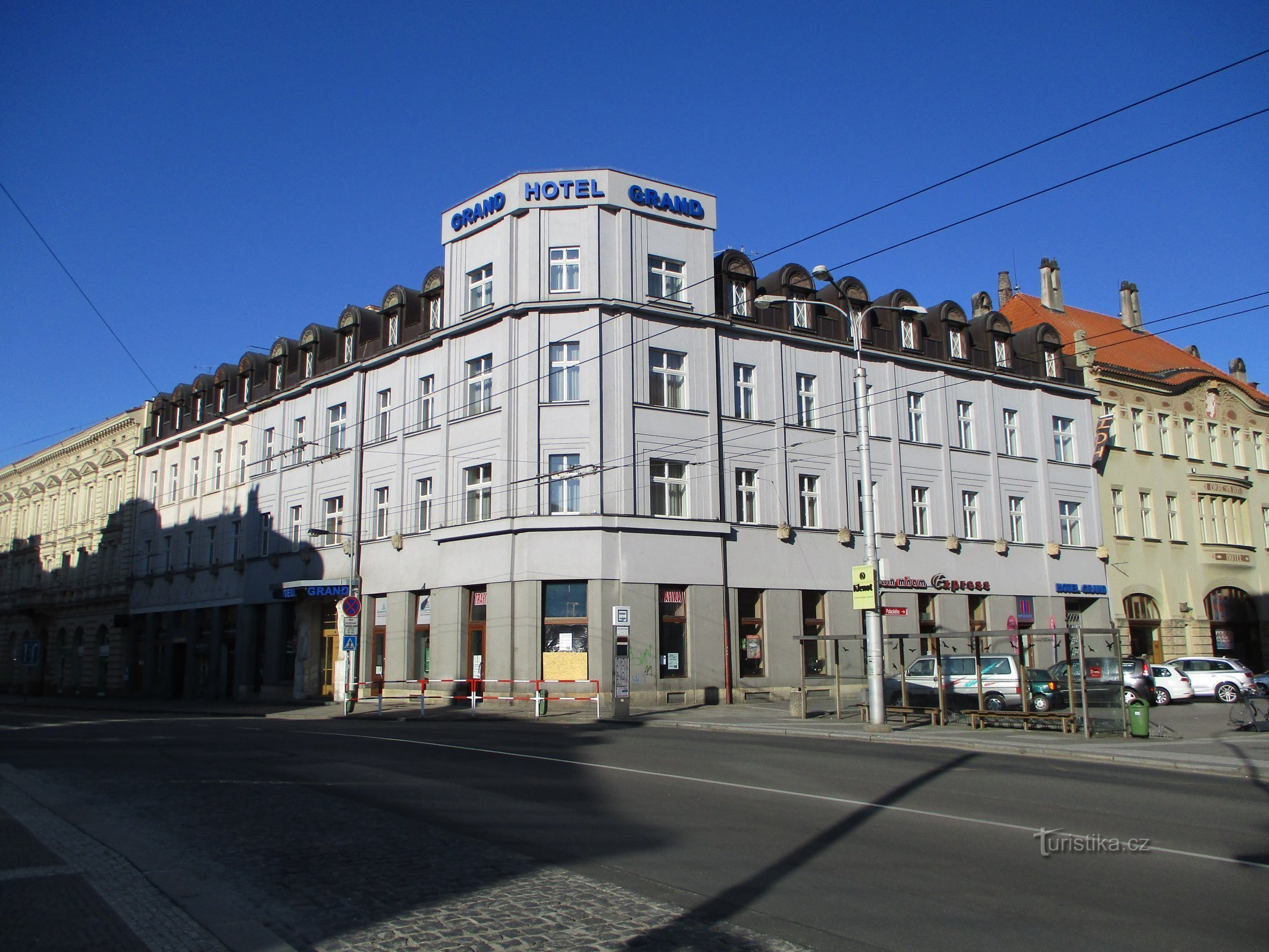 Grandhotel (Hradec Králové, ngày 25.4.2020 tháng XNUMX năm XNUMX)