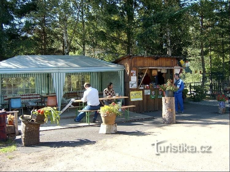 Grill Míšov: eine sehr beliebte Snackbar in der Umgebung