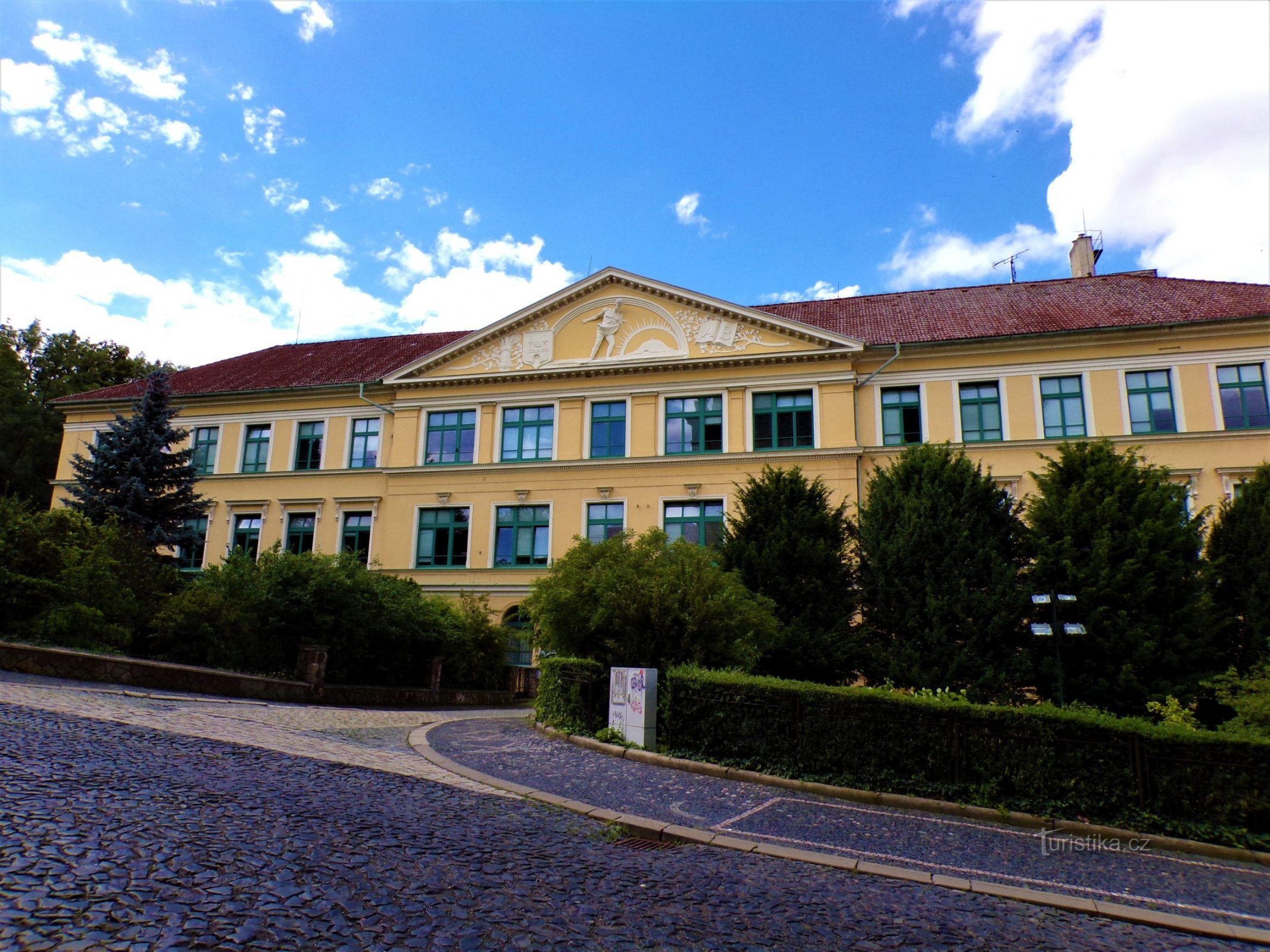 Gimnaziu (Roudnice nad Labem, 9.7.2021 iulie XNUMX)