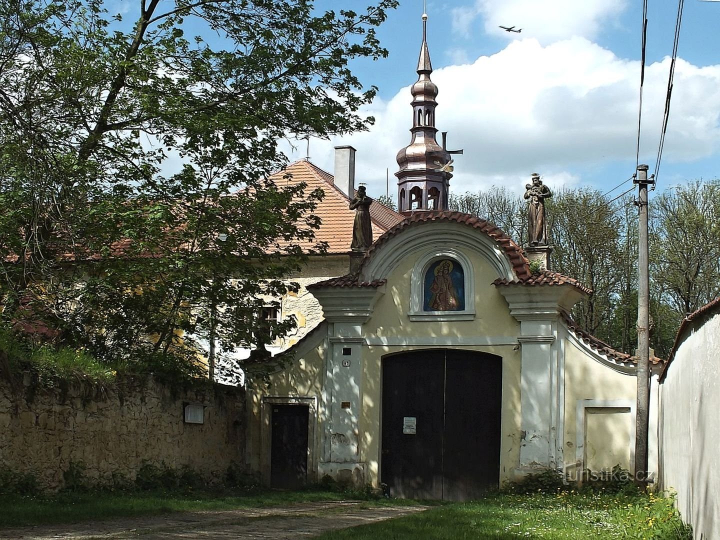 Hájek, cancello d'ingresso