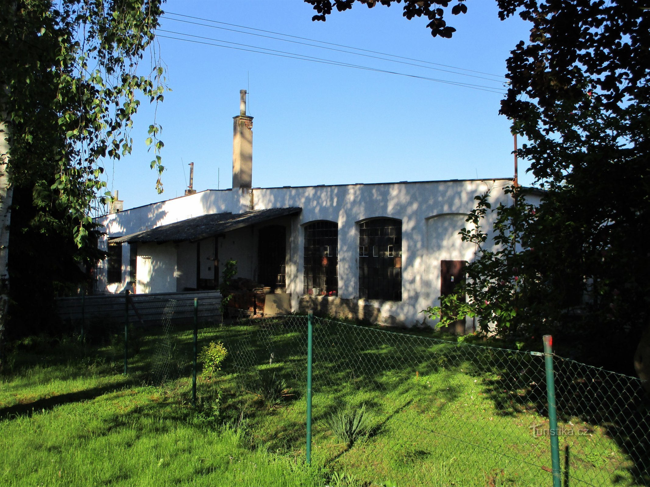 Kozákovy Talcovny Hall (Mokrovousy, 27.5.2020)