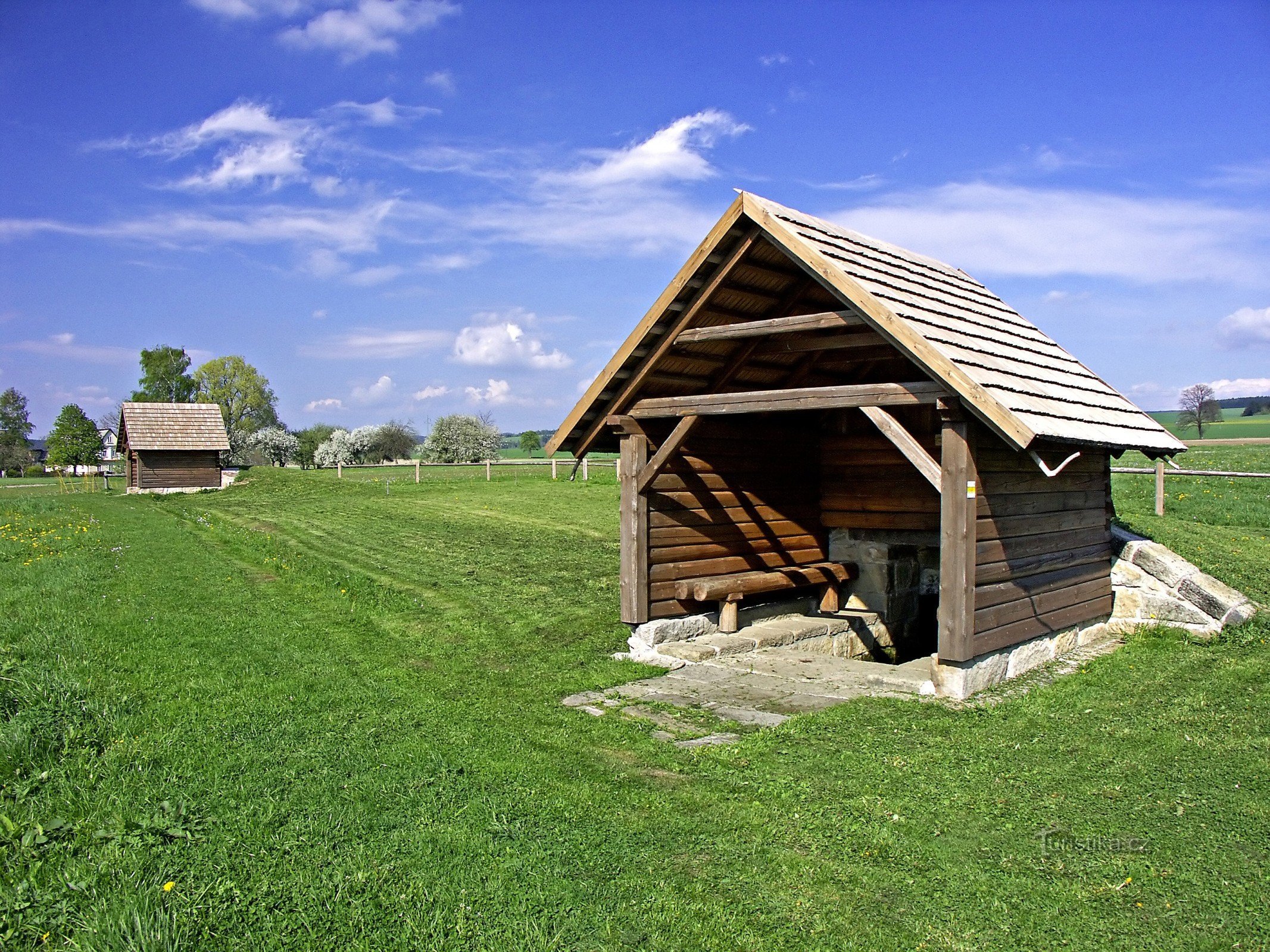 Haltýř u Bezděkov nad Metují