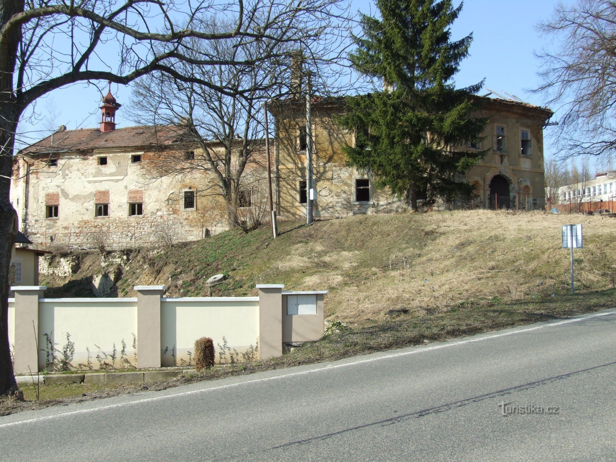 Hamrníky - château