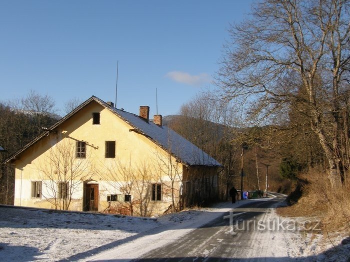 Hamry - a former border village, as if it had been in a deep sleep for many years.