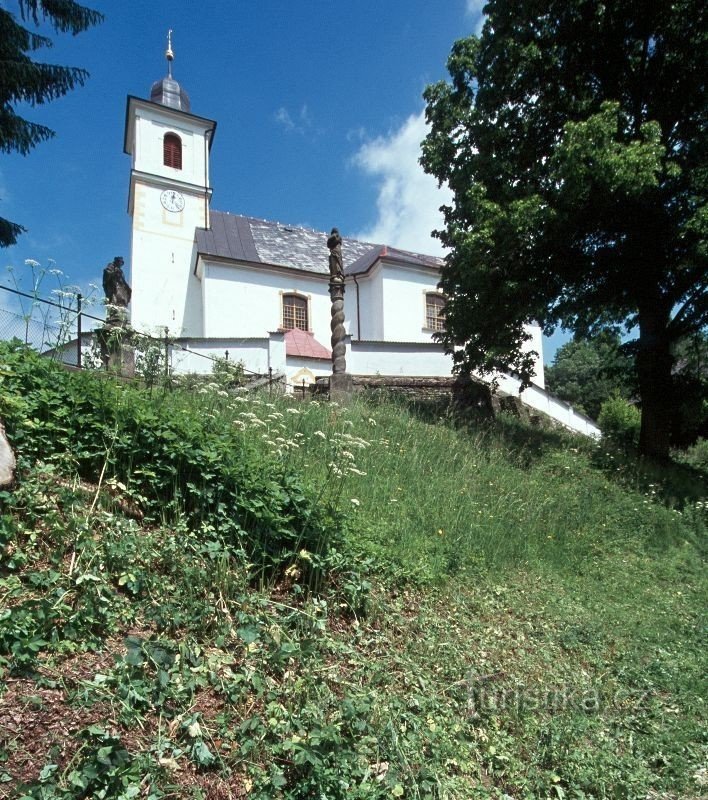 Hanušovice - kirken St. Nicholas