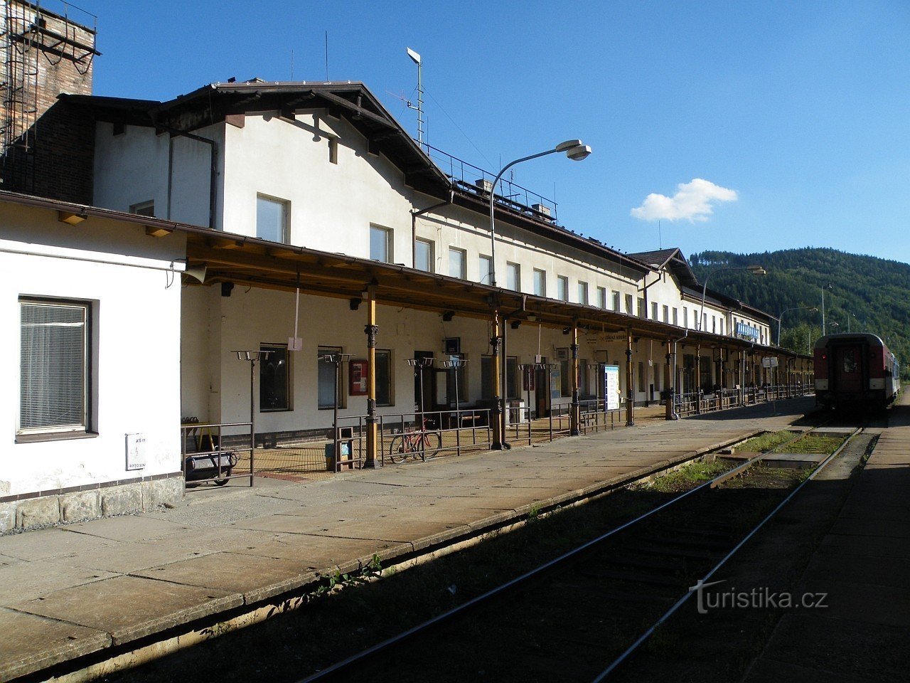 Železniška postaja Hanušovice