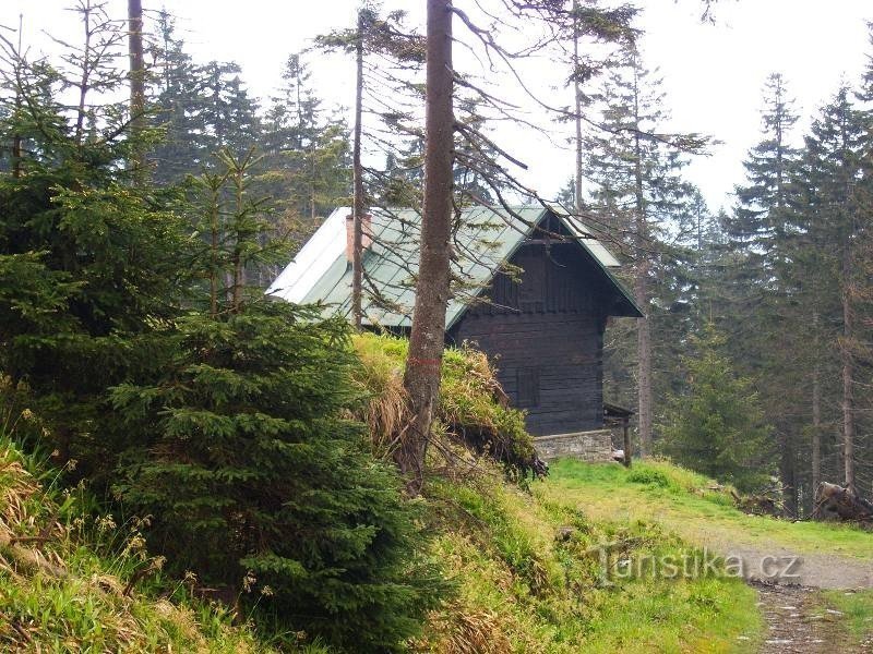 O pavilhão de caça de Háš