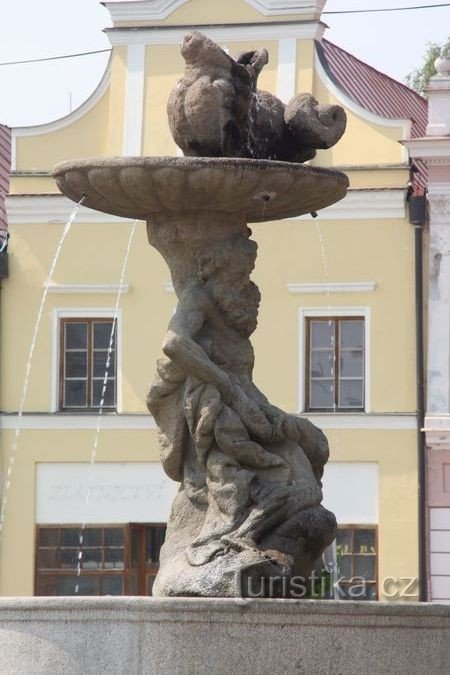 Havlíčkovo náměstí - fontaine