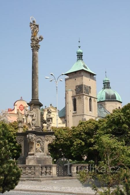 Havlíček Square - plague column