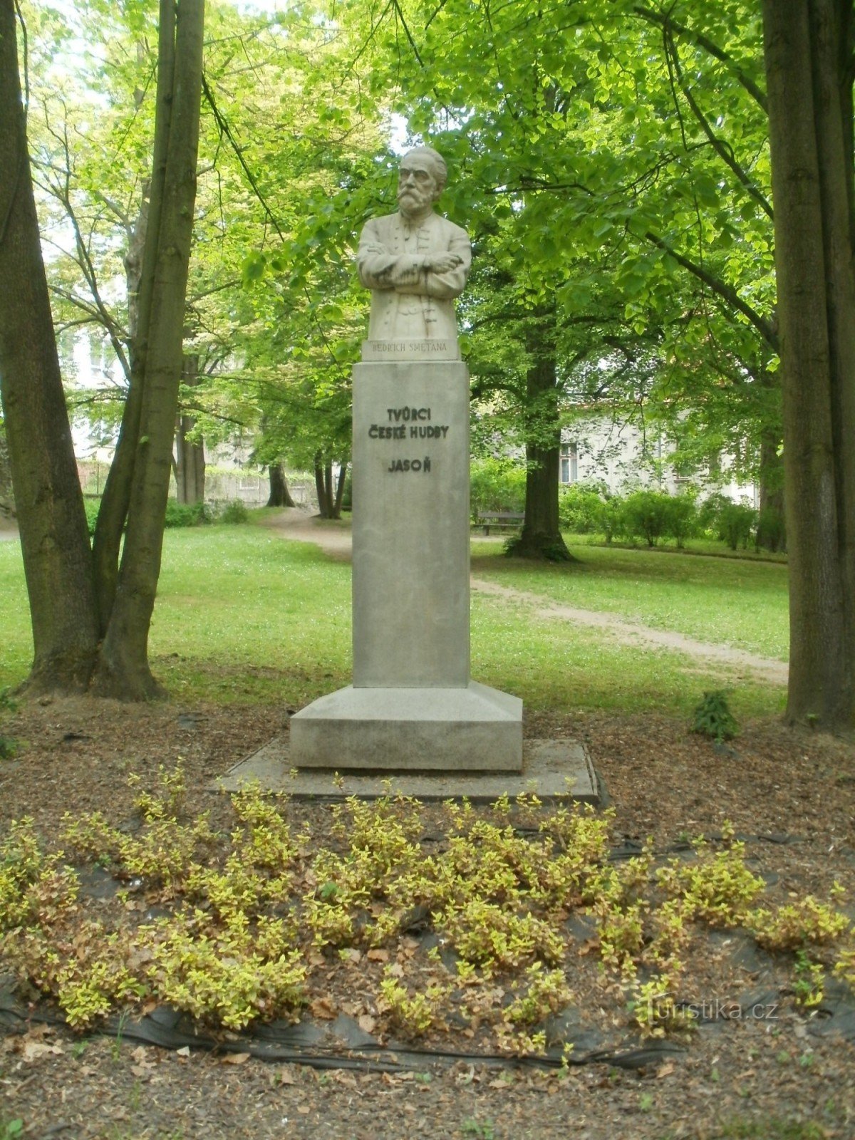 Havlíčkův Brod - pomnik Bedřicha Smetana .a