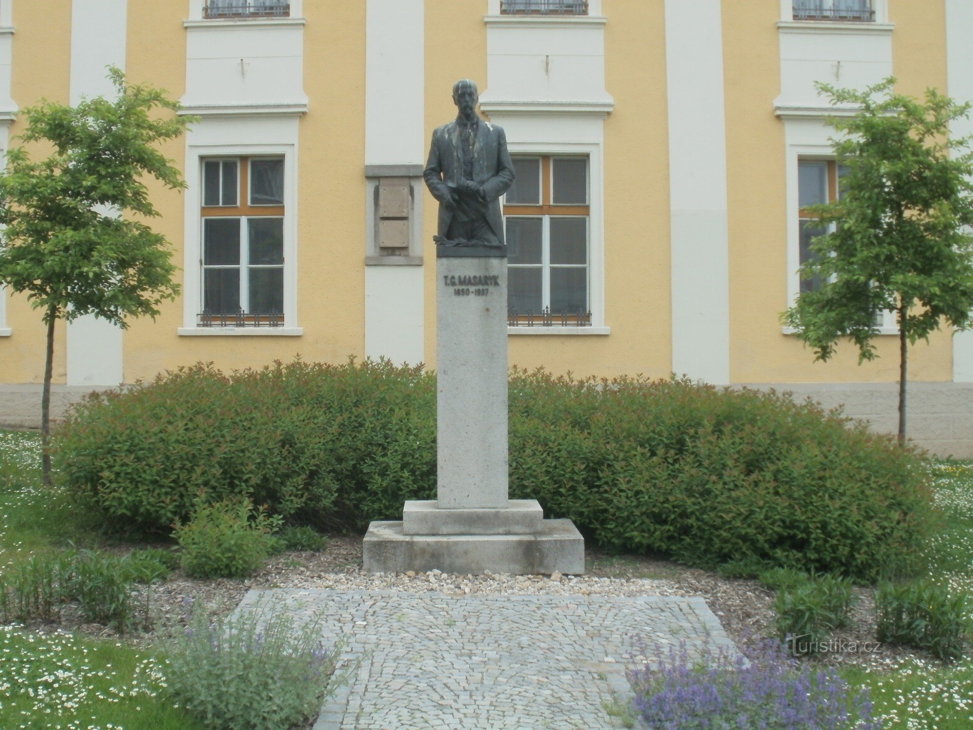 Havlíčkův Brod - monumentul TGMasaryk