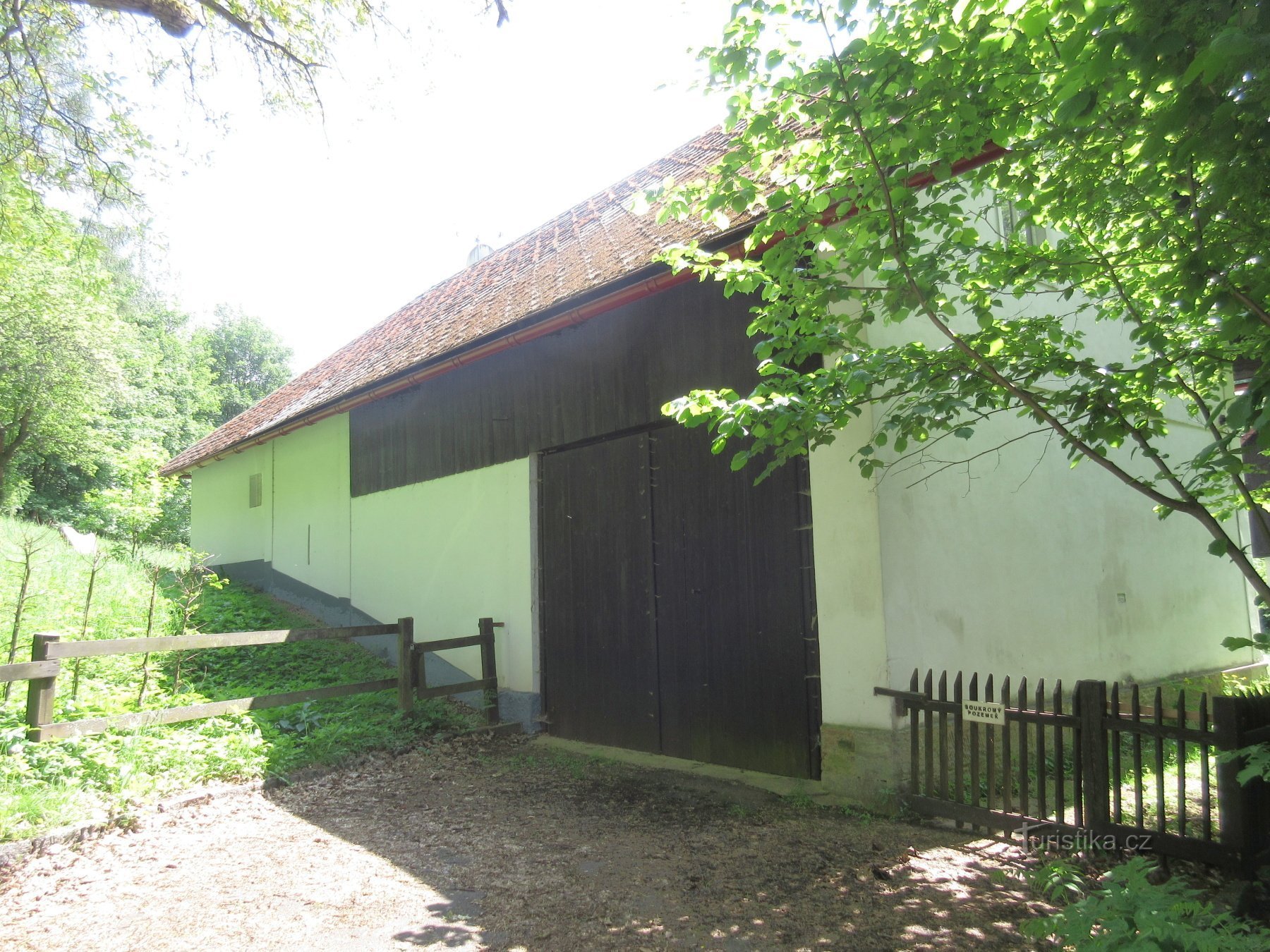 Havelův Hrádeček desde la carretera