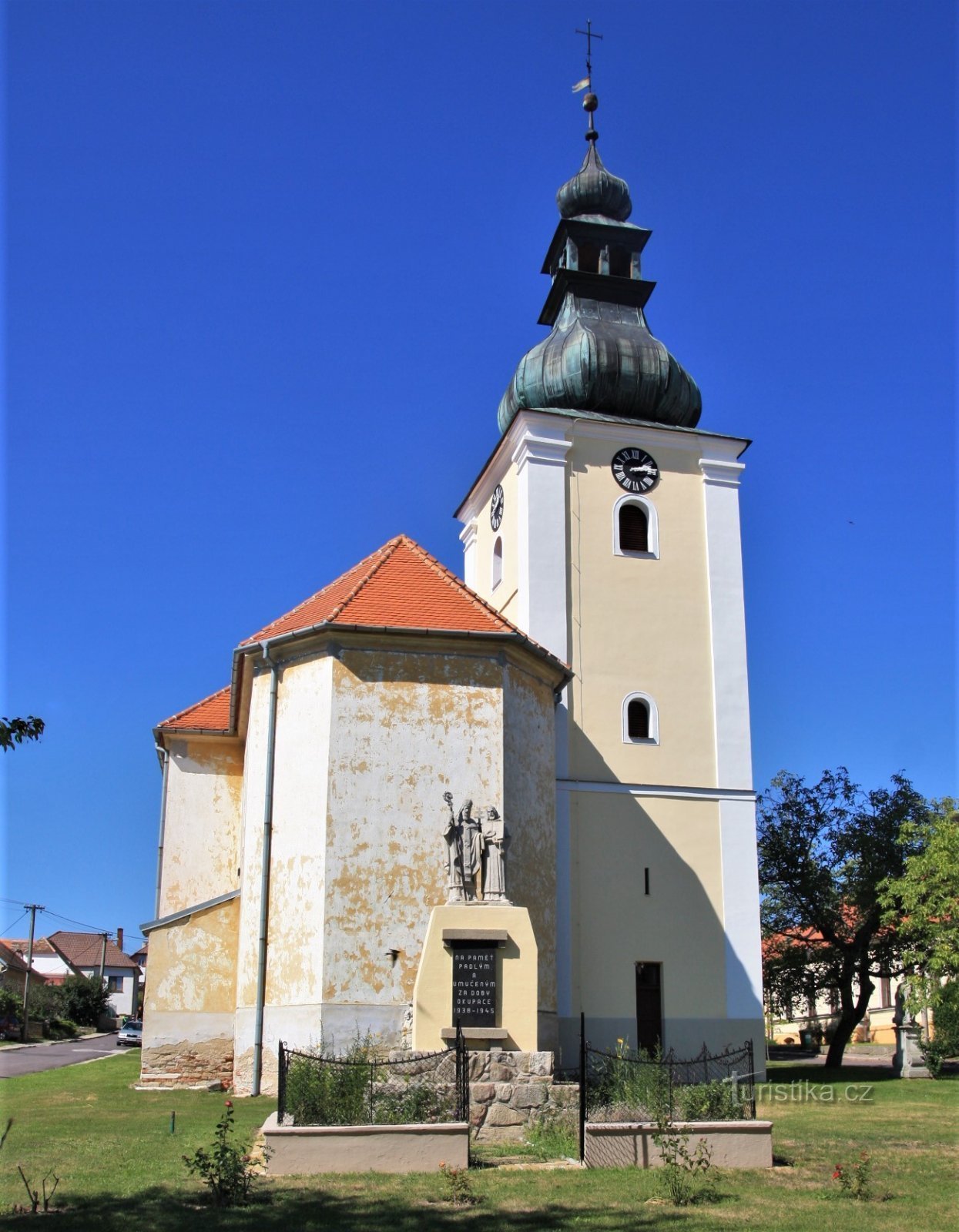 Havraníky - kostel sv. Linharta