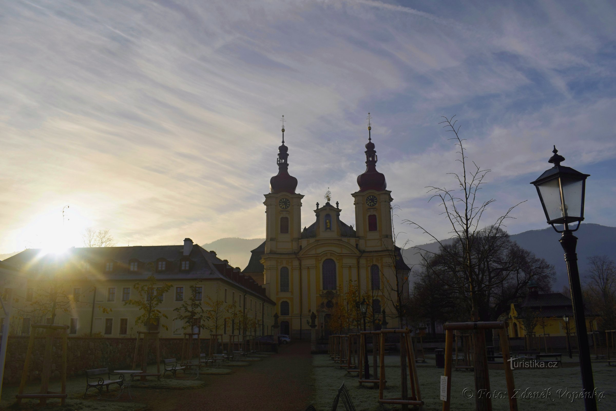 Hejnický františkánský klášter a kostel.