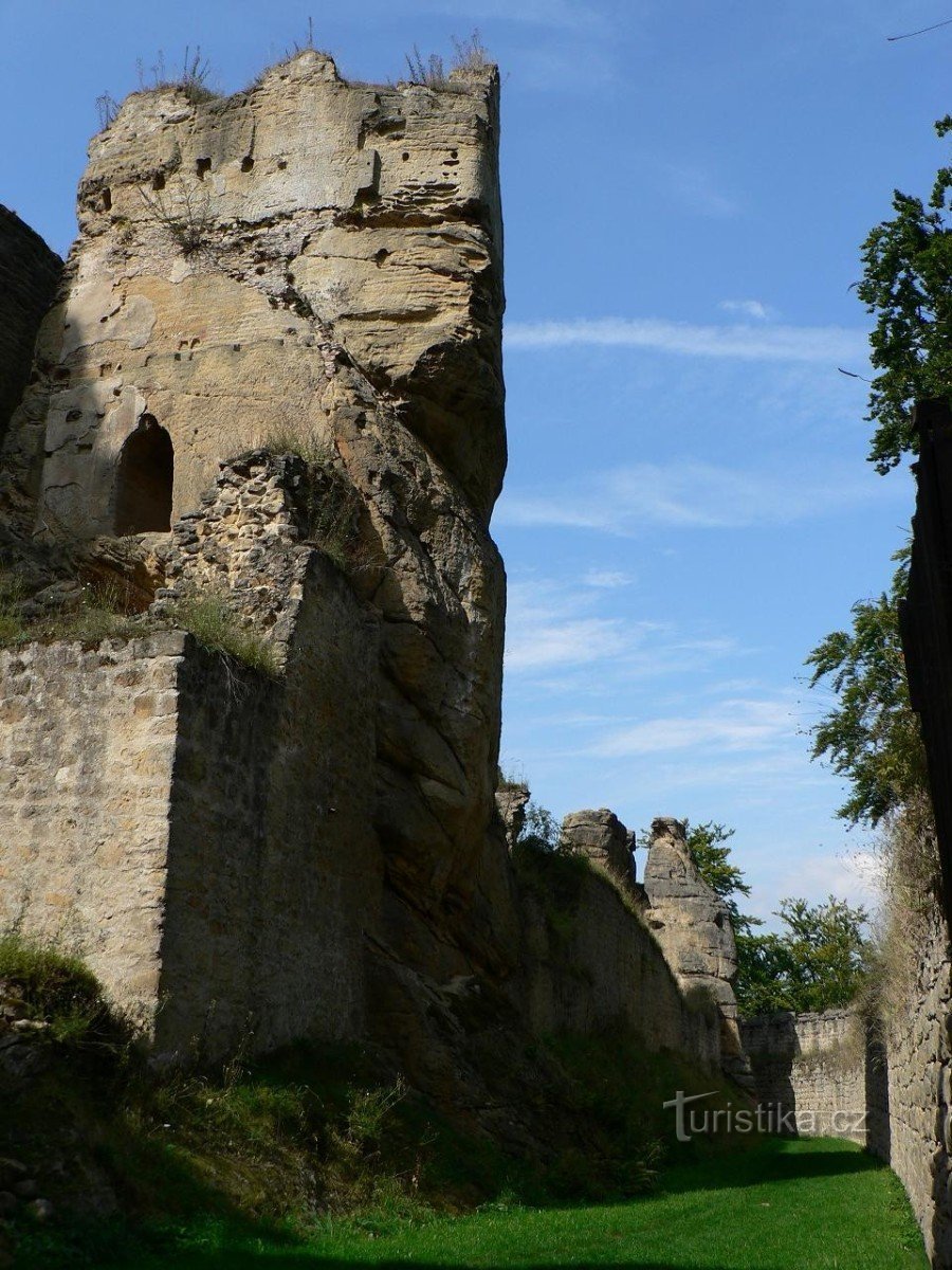 Helfenburg, παλάτι