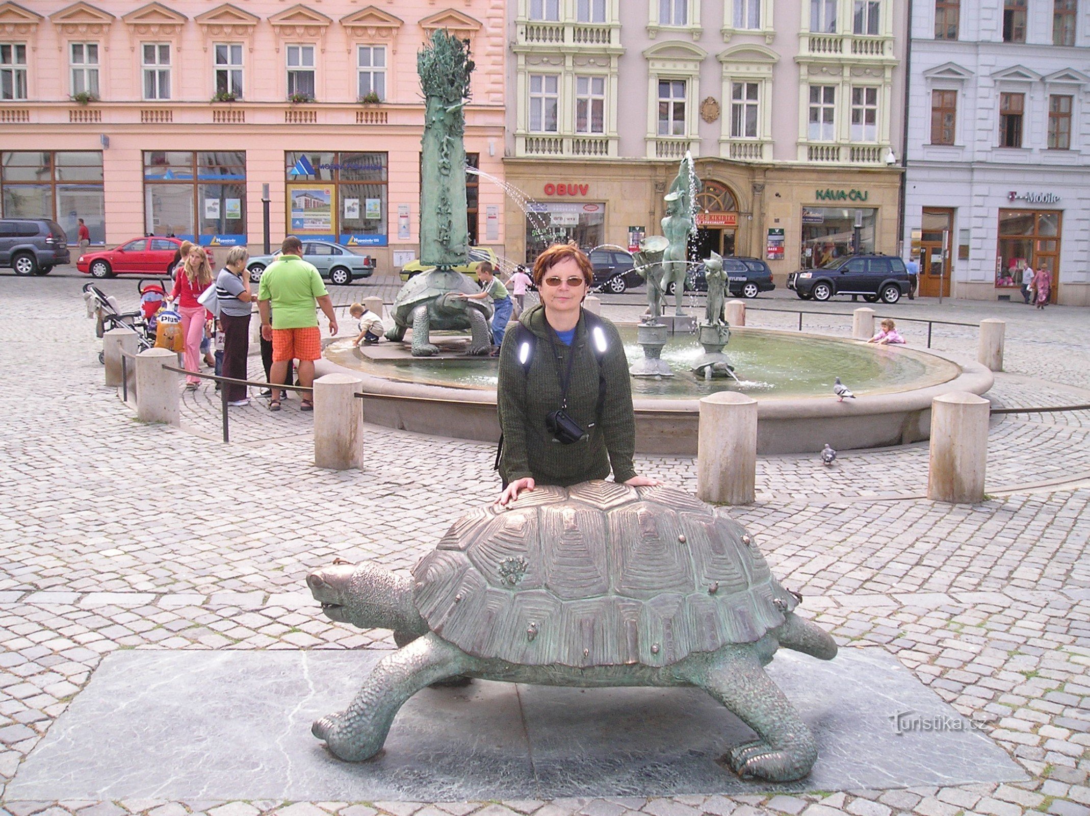 Helixpomatia am Brunnen