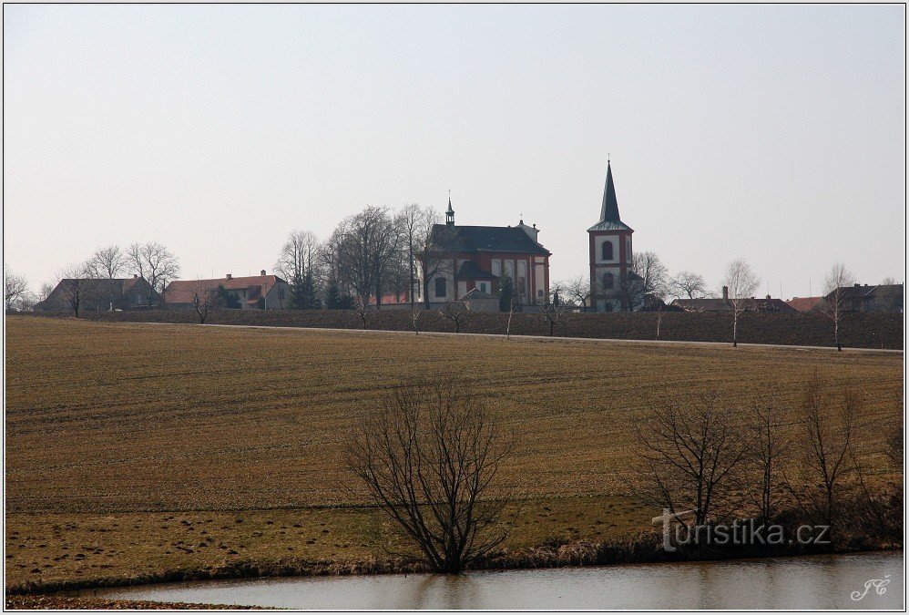 Hemže, Iglesia de la Asunción de la Virgen María