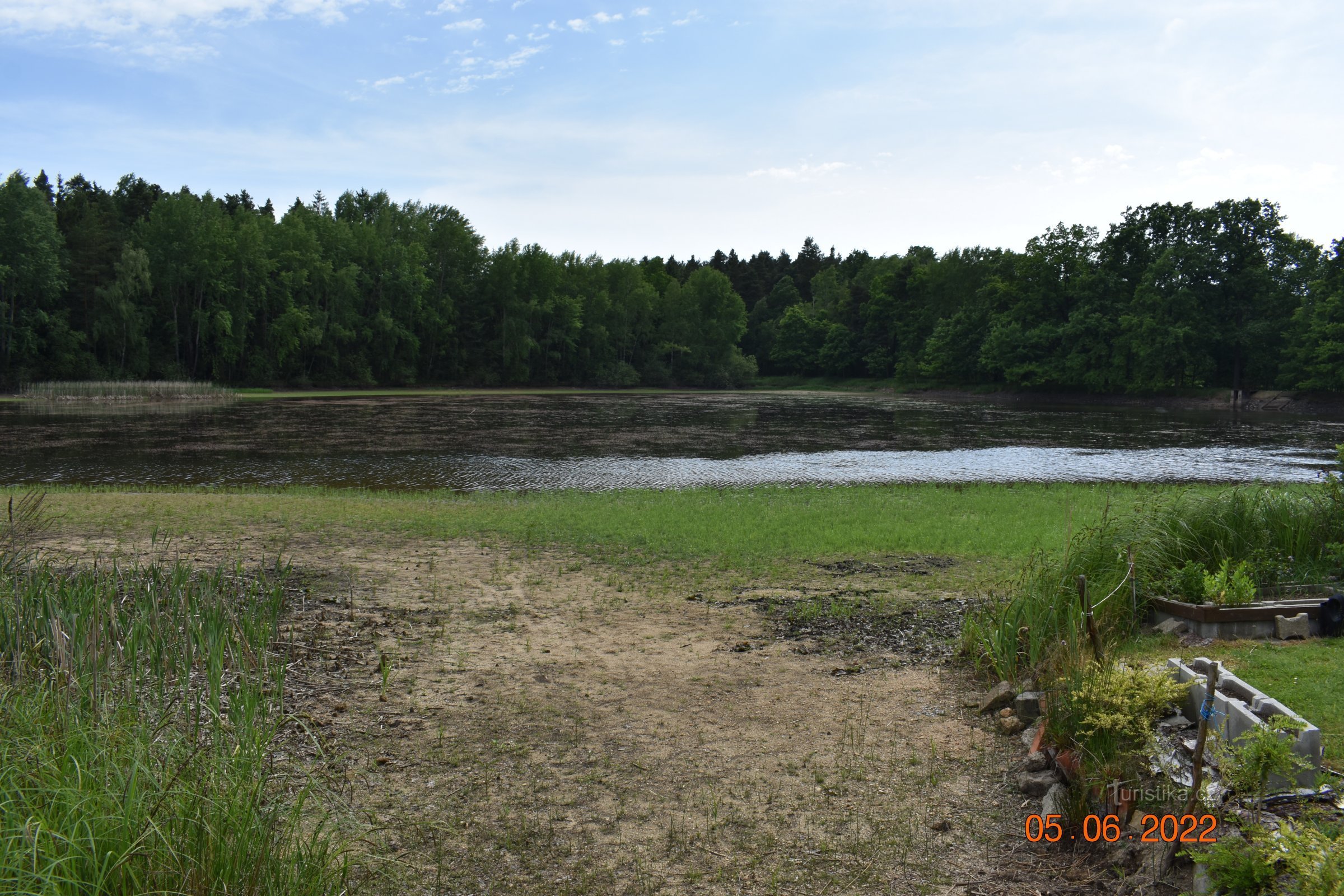 Herdovský pond and Loučka bee habitat