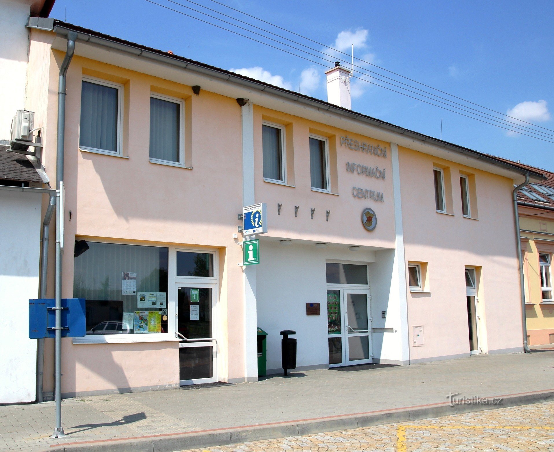 Hevlín - Cross-border information center