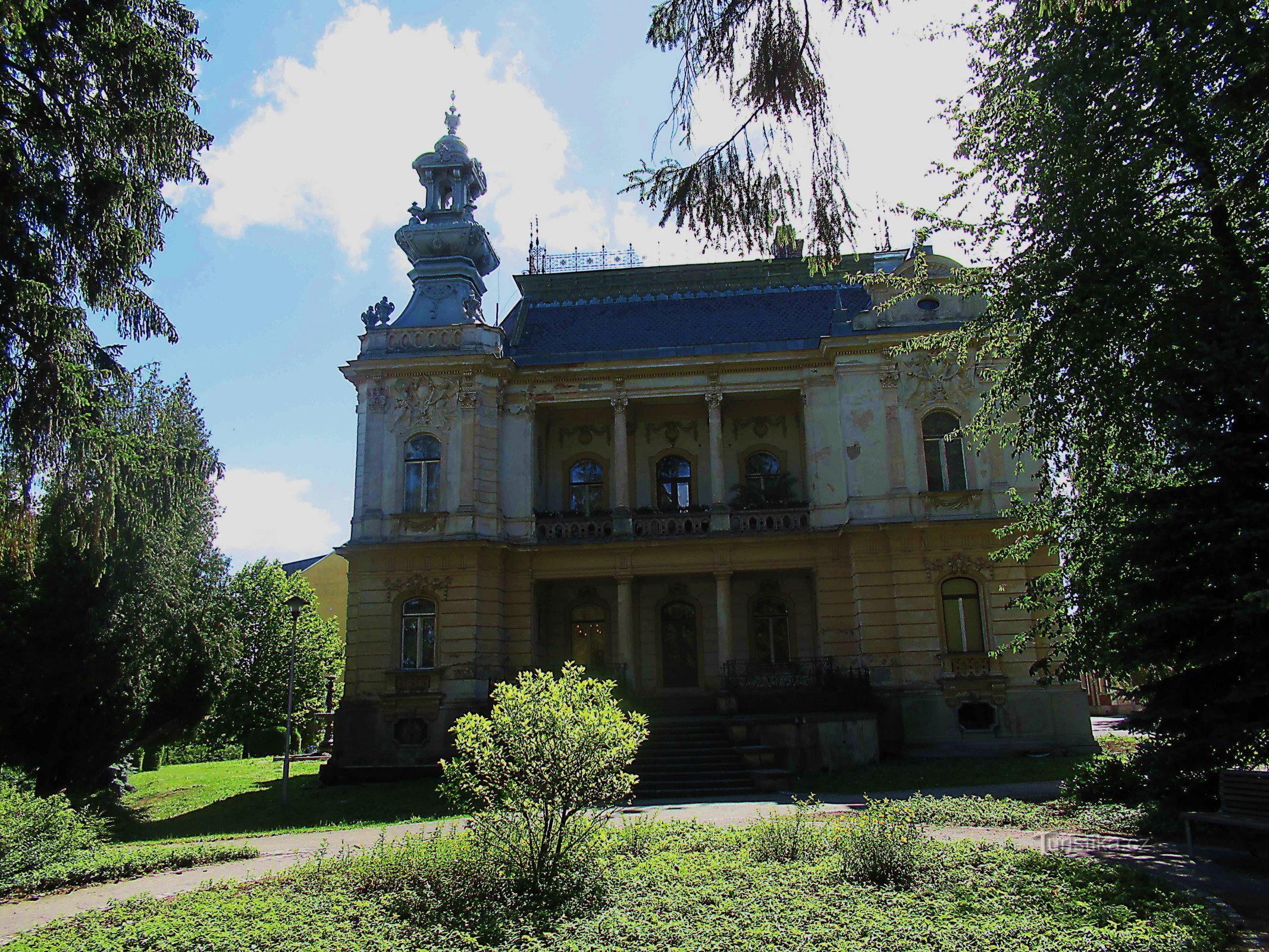 Edifício histórico - villa de Langr em Svitavy