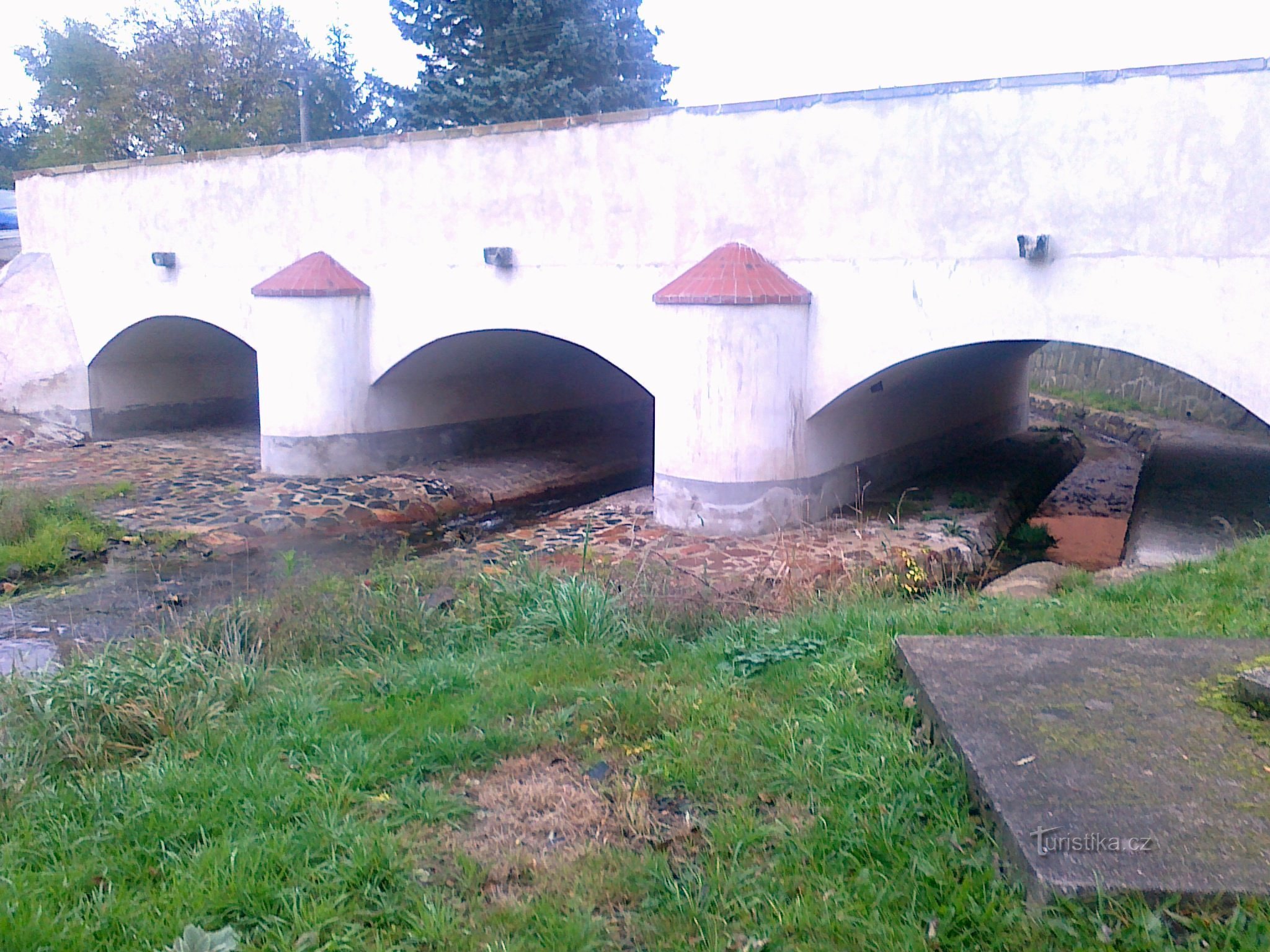 Historische brug Lahošť.