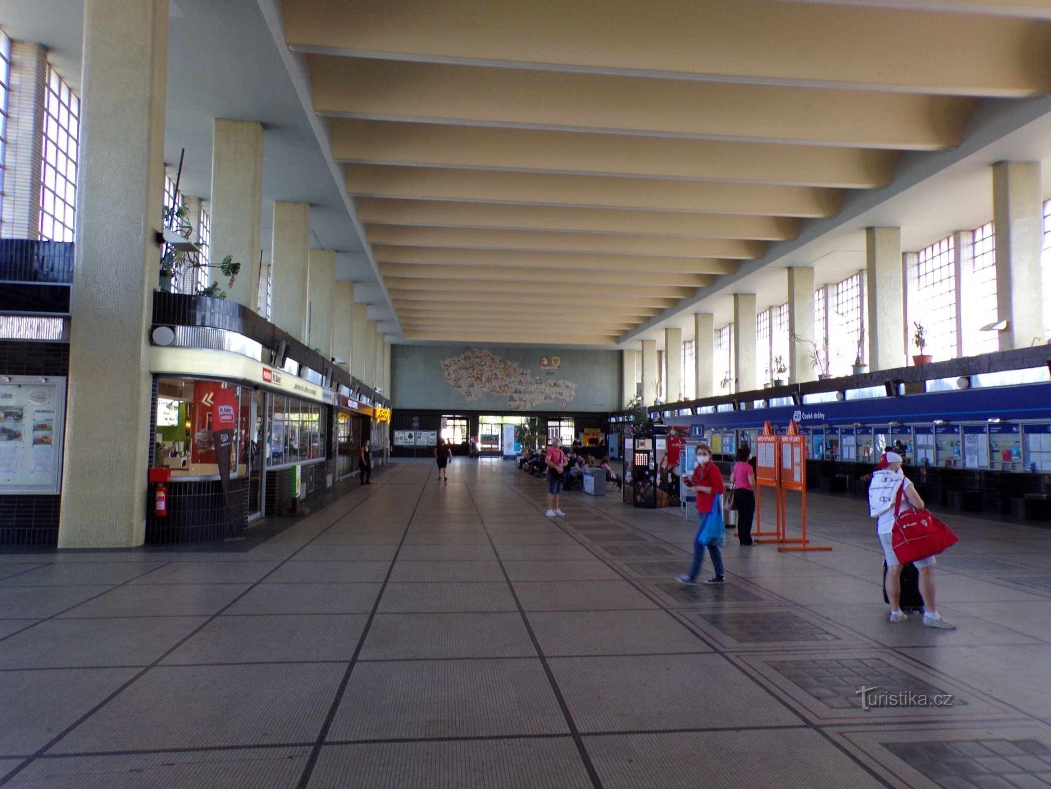 中央火车站 (Pardubice, 10.5.2021/XNUMX/XNUMX)