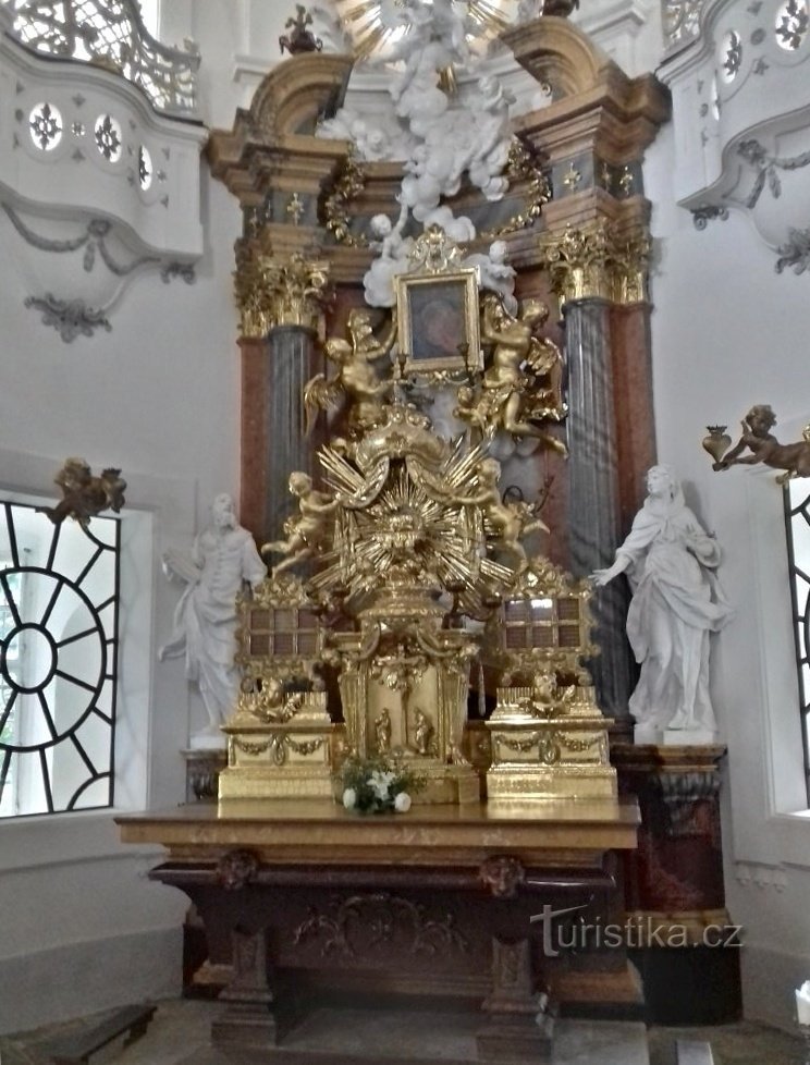 altar principal