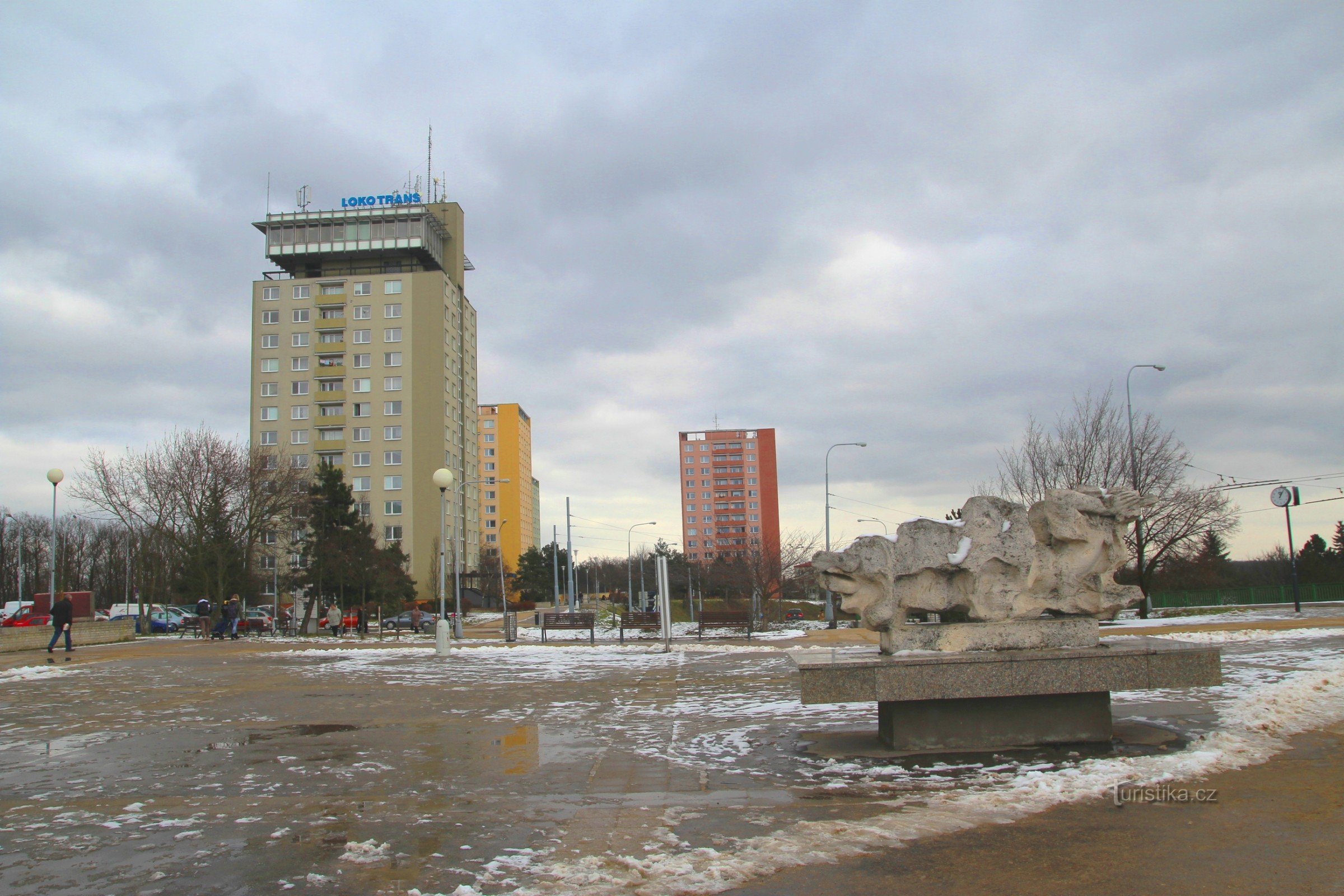 Główny plac w Kohoutovicach - na początku Voříškova