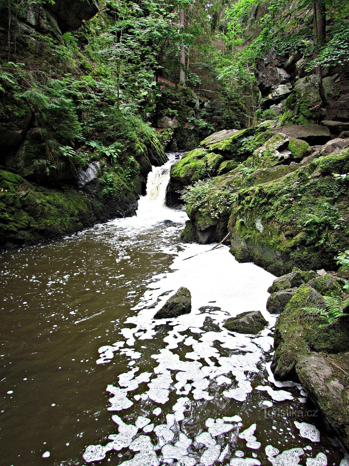 HLINSKO 21 - 6. A travers le canyon de la rivière sauvage Doubrava