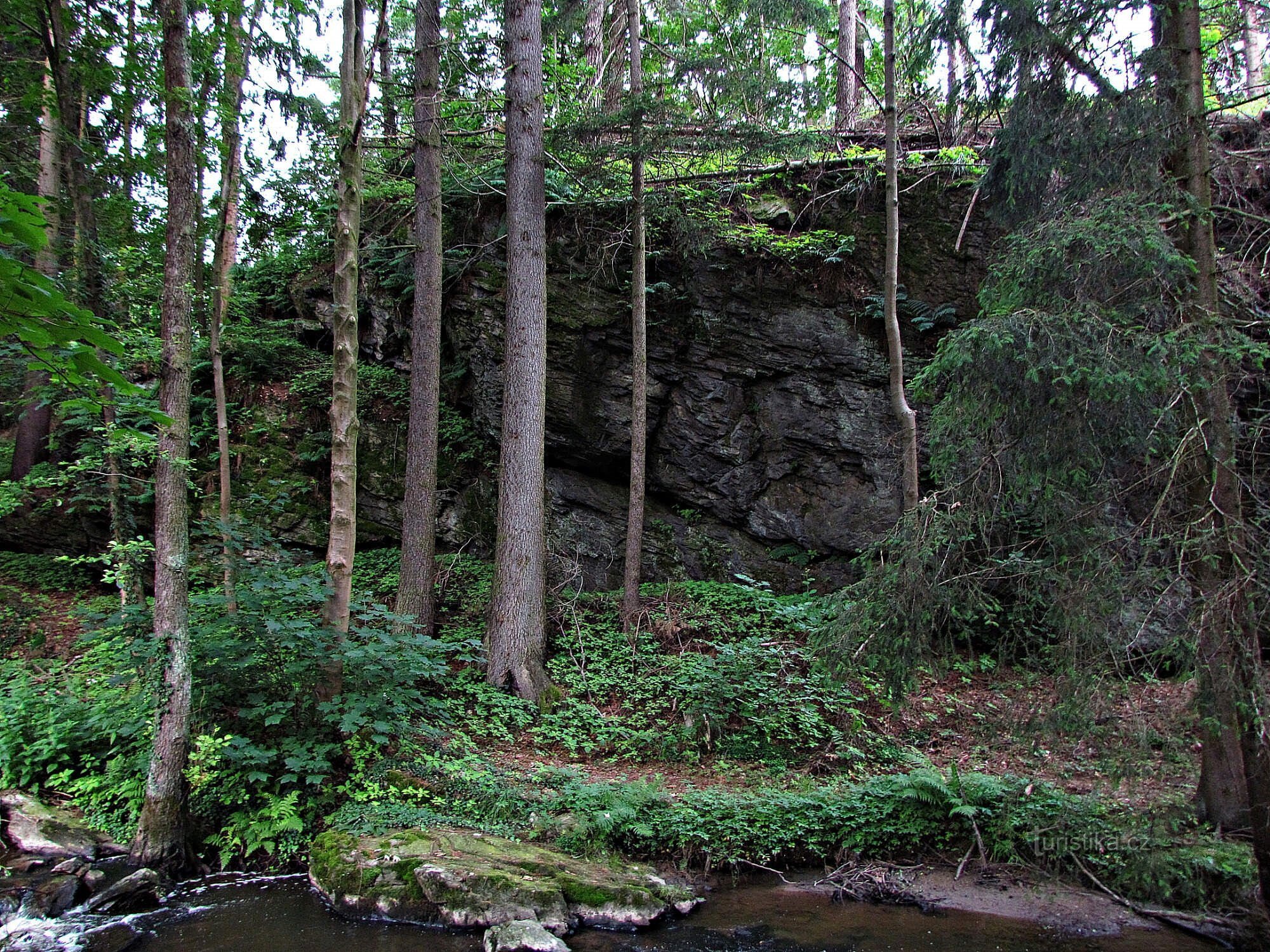 HLINSKO 21 - 6. Through the canyon of the wild river Doubrava