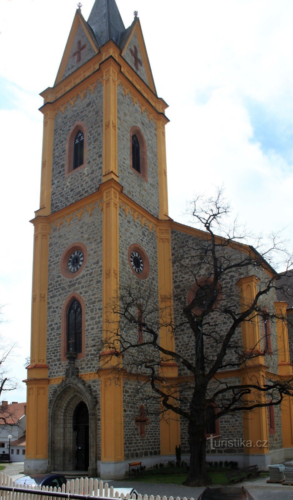 Hluboká nad Vltavou - Pyhän Nikolauksen kirkko. Jan Nepomucký