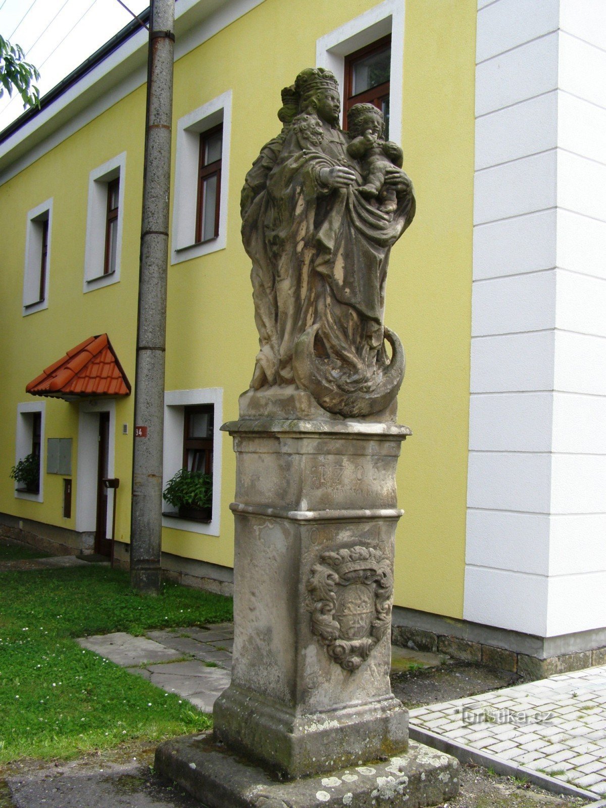 Hlušice - doppie statue di S. Vergine Maria e S. Barbara