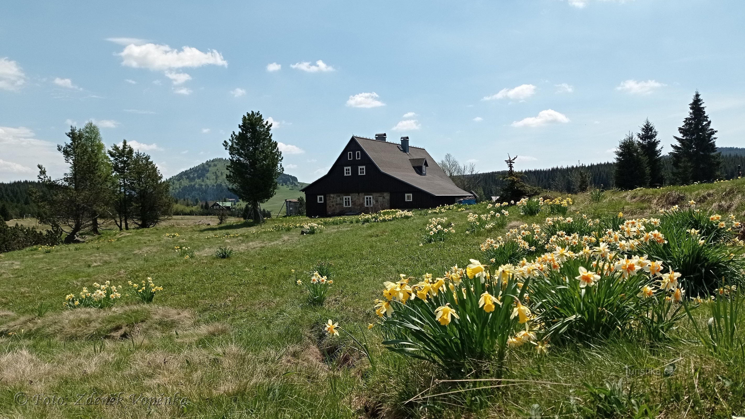 Casa de estiércol en Jizerka.