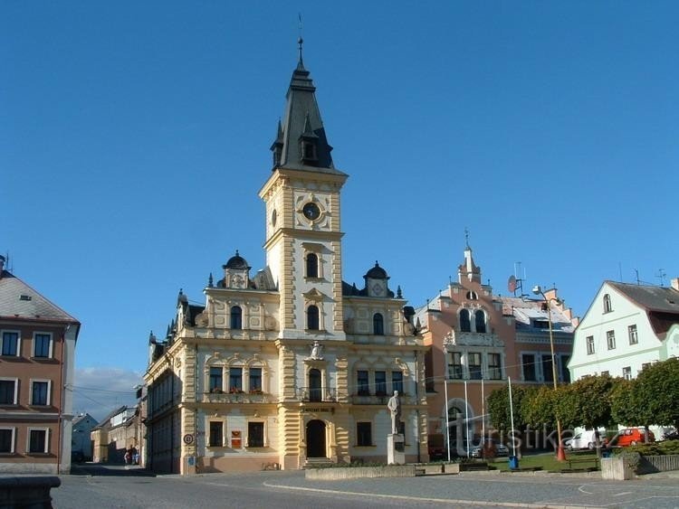 Hodkovice nad Mohelkou: Stadhuis